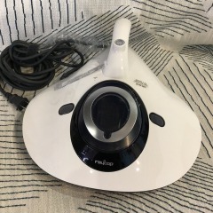 Raycop LITE UV+ handheld allergen vacuum cleaner