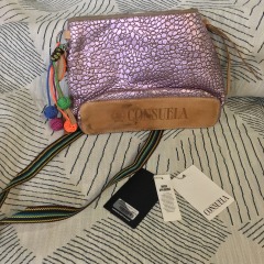 Lulu Downtown Crossbody bag by Consuela.