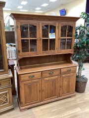 LIGHT OAK 2 PIECE BREAK FRONT HUTCH