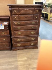 LARGE DARK OAK STYLE 7 DRAWER 61\