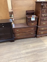 SOLID WOODEN ANTIQUE 2 DRAWER DRESSER W\/ SMALL 2 DRAWER TOPPER