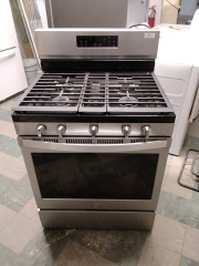2017 Whirlpool Gas Range