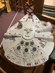 Star Wars Millinium Falcon
