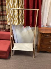Clothes Hangar