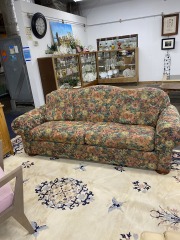 Vintage Thomasville Cottage Core Floral Couch