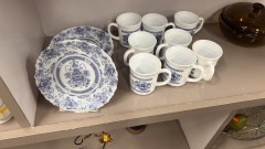 Arcopal Fance Honorine Milk Glass Plates\/Mugs (Set of 15)