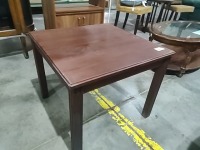 Square Wood End Table.       2935
