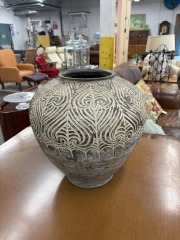 Gorgeous Etched Planter Pot