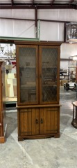 Vintage china cabinet\/hutch 2987