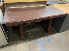 Staunchy Work Table