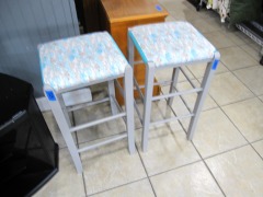 Cushioned Stool (EACH)