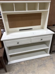 White Cabinet \/upper hutch