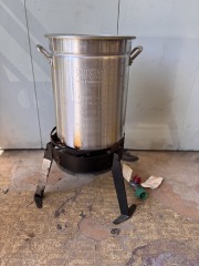 Bayou Classic Turkey Fryer