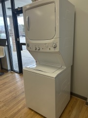 GE Gas Stackable Washer\/Dryer