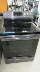 'Frigidaire' Glass Top Range