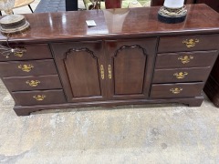 Drexel Heritage Cherry Wood Dresser