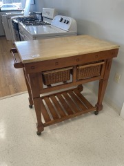 Kitchen Island w\/ Baskets