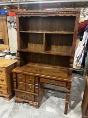 Rustic desk w\/ hutch 3012