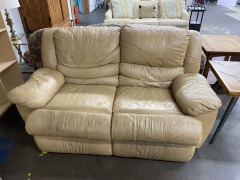 Tan Foe leather Reclining Love Seat
