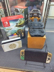 Special Edition LOZ Nintendo Switch dock\/controller set