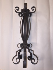 curled standalone Iron candle holder