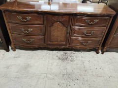 Dresser & Mirror*66.5\