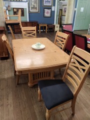 Table Set w\/ 6 Chairs 42 x 66