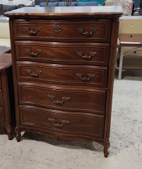 ChesterDresser*38\