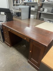 Classic Ethan Allen Computer Desk