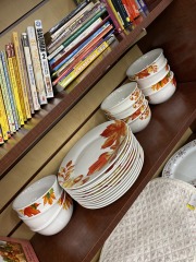 Royal Norfolk Autumn Leaves Dishes (Set of 23)