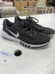 Nike Flex Control 4 Black\/White Men's 10.5