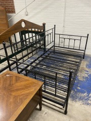 Black Metal Daybed with Trundle