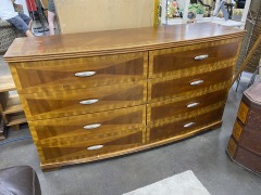 Modern Geometric Design 8 Drawer Dresser