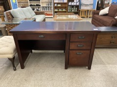 Dark Desk