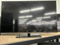Panasonic 50\