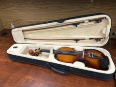 Cecilio CVN-300 Violin w\/ Case