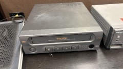 Audiovox AVP-7000 VHS Player