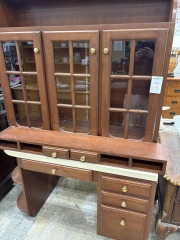 2 Piece Desk w\/ Hutch
