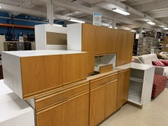 13 PC KITCHEN CABINET SET