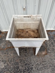 Utility Sink 24 7\/8\