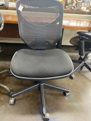 Black Mesh Office Chair (No Arms)
