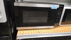 Hamilton Beach Stainless Black Microwave