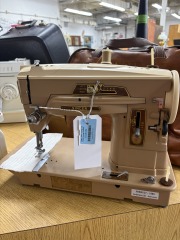 Singer 403A Vintage All Metal Sweing Machine