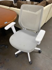 White N Grey Rolling Office Chair