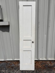 Vintage White Wood Door 17 3\/4\