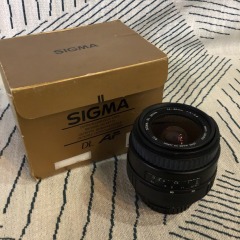 Sigma DL Zoom 35-80mm f\/4-5.6 autofocus lens