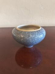 Sm Blue crackle glaze bowl