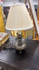 Vintage Brass Candlestick-Style Lamp