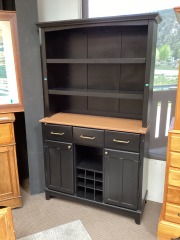 Bar Hutch