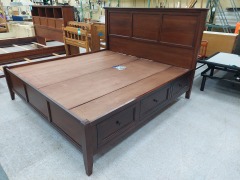 KING SIZE MAHOGONY FINISHED BED FRAME W\/ 6 DRAWERS